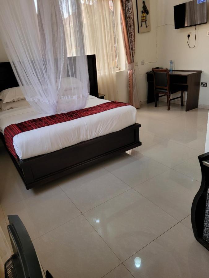 Glory Summit Hotel Hoima Luaran gambar
