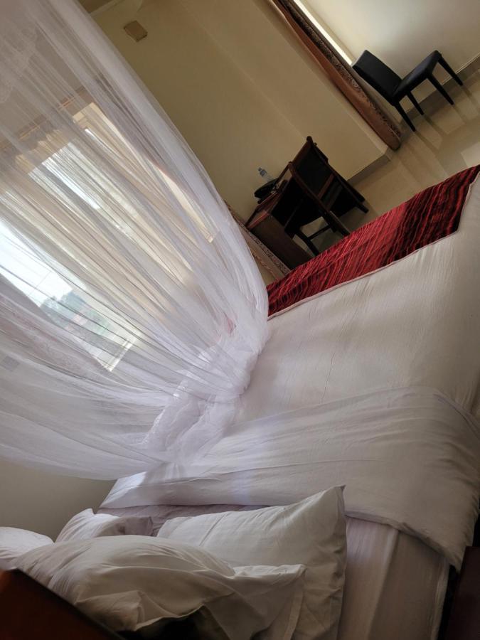 Glory Summit Hotel Hoima Luaran gambar