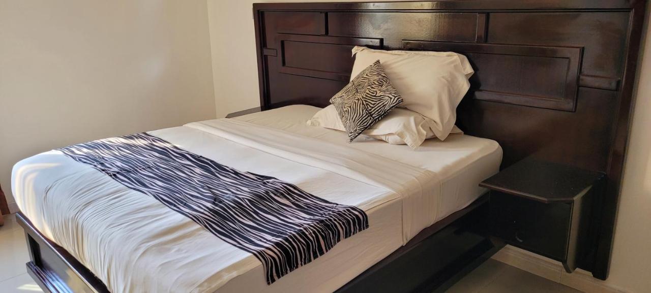 Glory Summit Hotel Hoima Luaran gambar