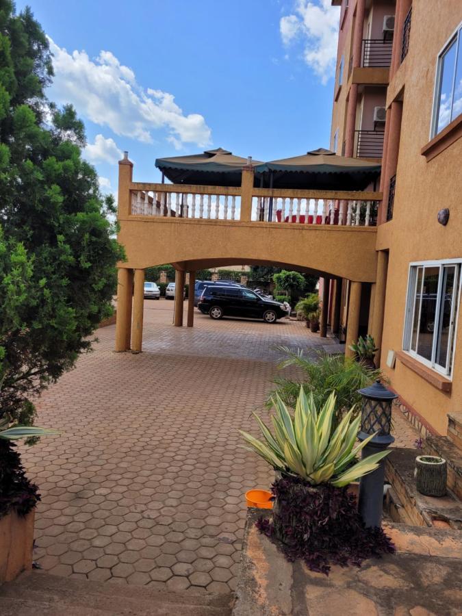 Glory Summit Hotel Hoima Luaran gambar