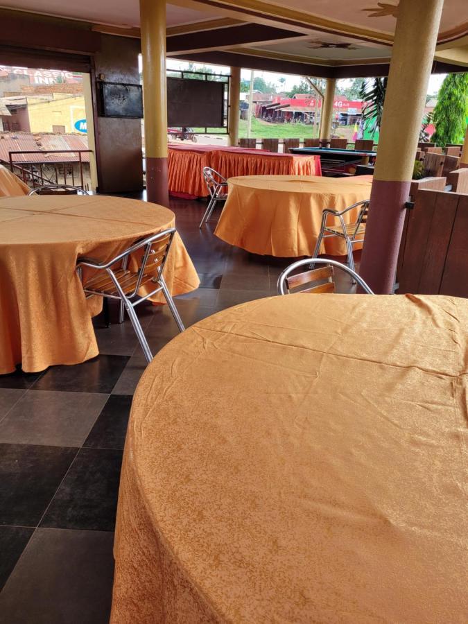 Glory Summit Hotel Hoima Luaran gambar