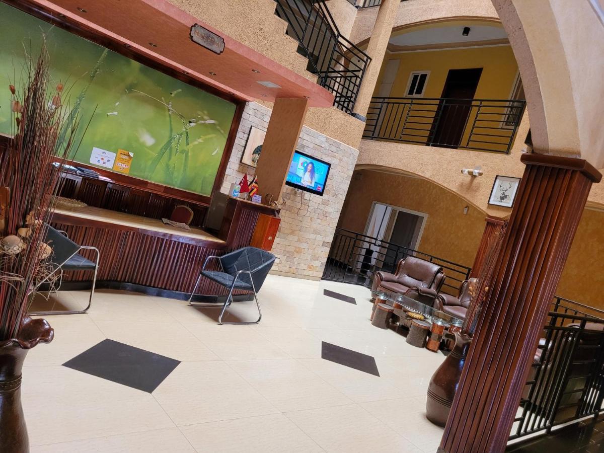 Glory Summit Hotel Hoima Luaran gambar