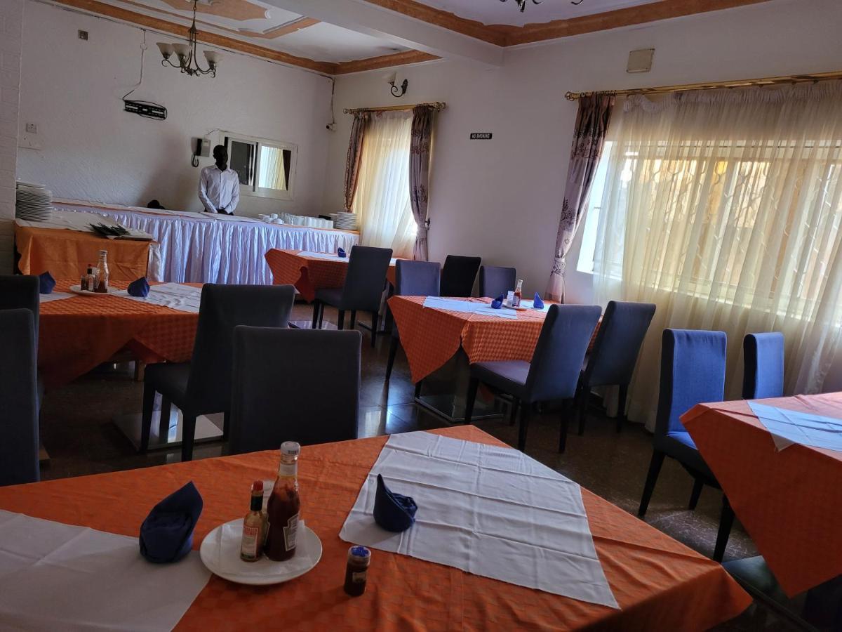 Glory Summit Hotel Hoima Luaran gambar