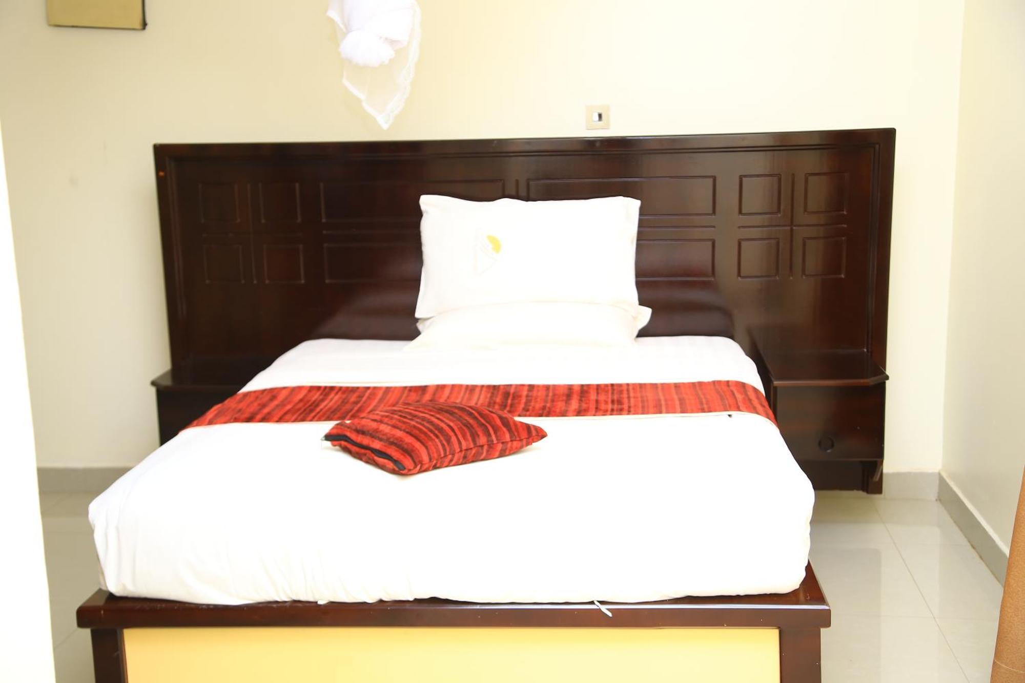 Glory Summit Hotel Hoima Luaran gambar