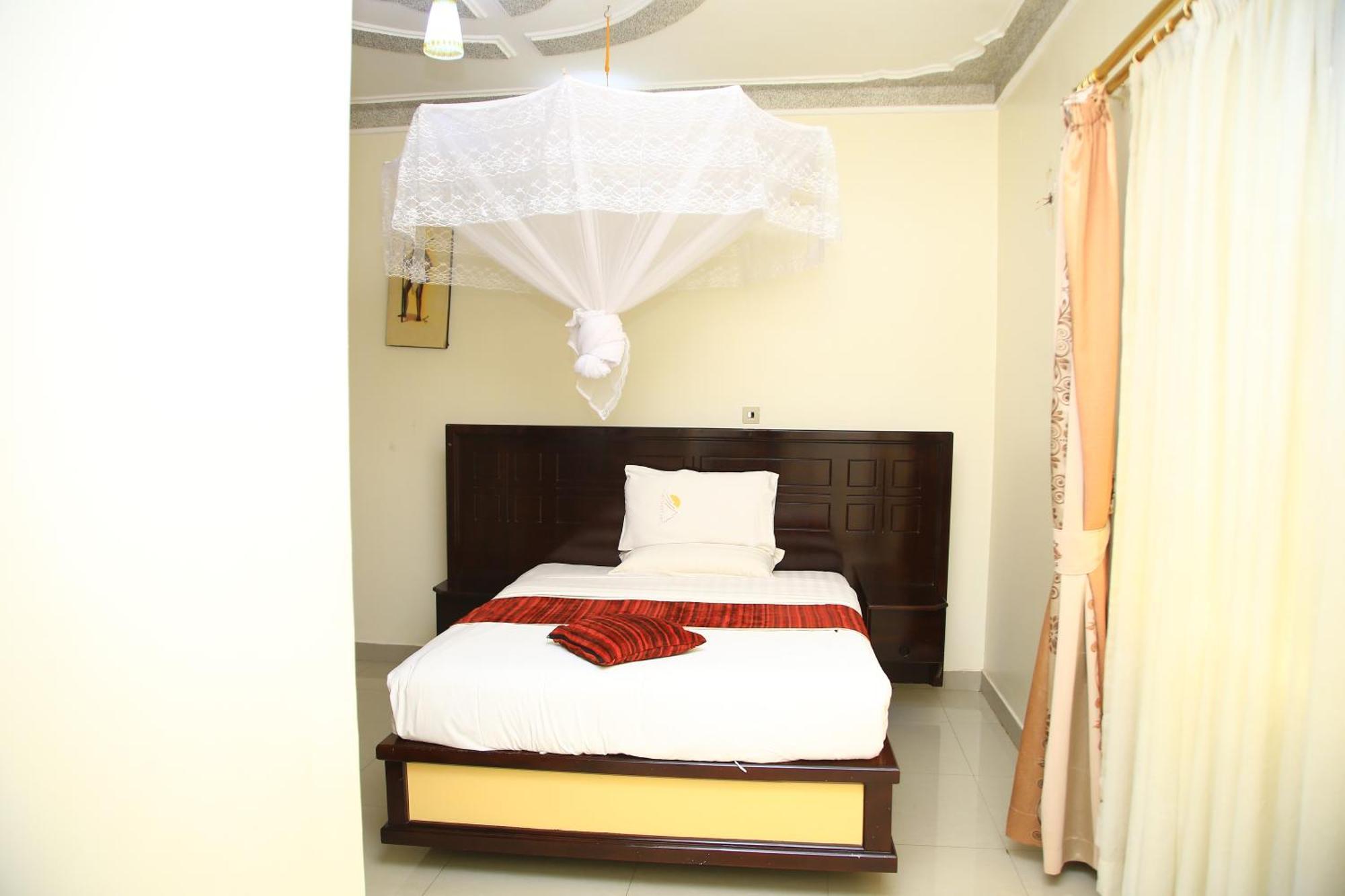 Glory Summit Hotel Hoima Luaran gambar