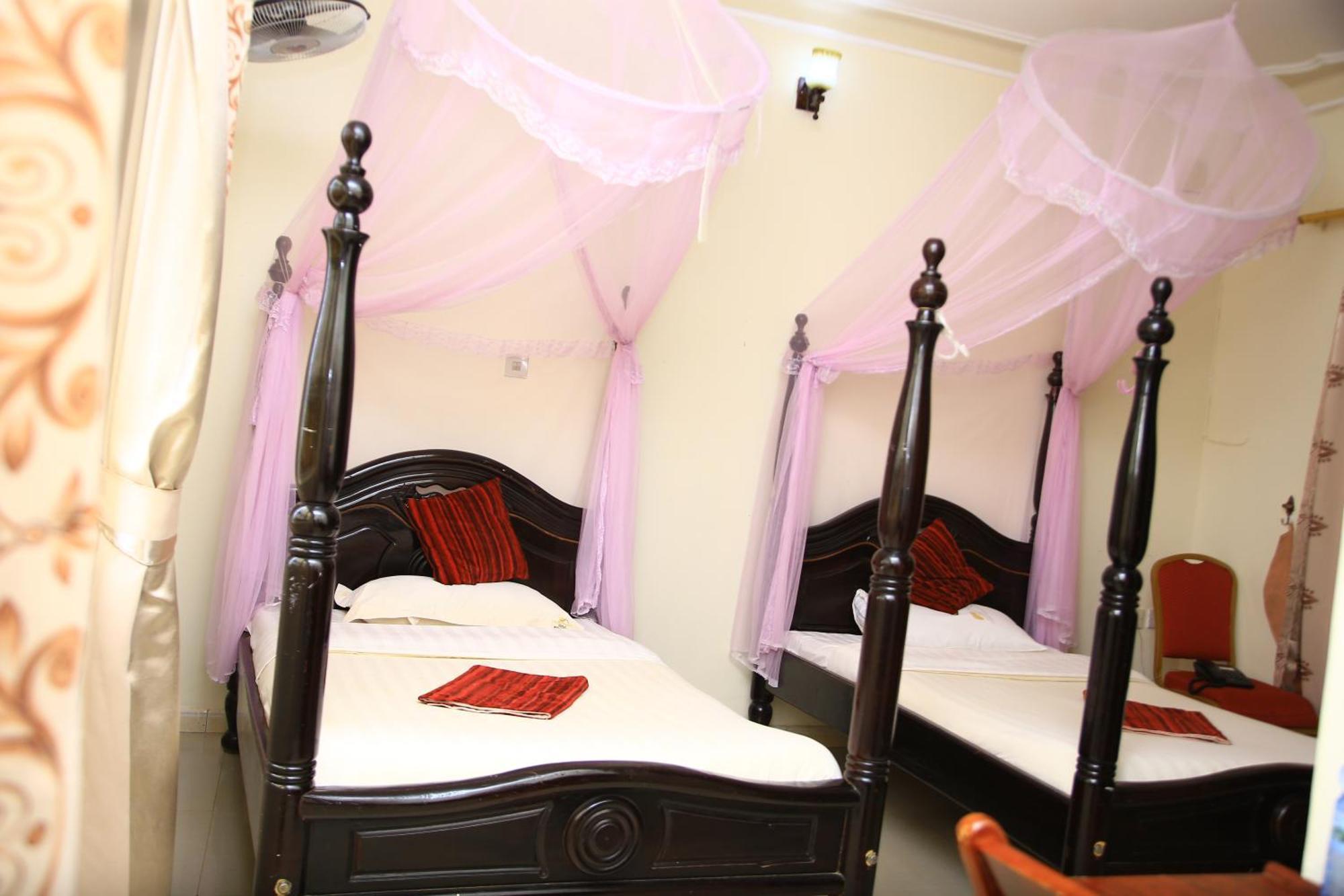 Glory Summit Hotel Hoima Luaran gambar